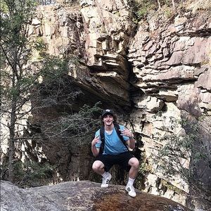 Meet your Posher, Perry